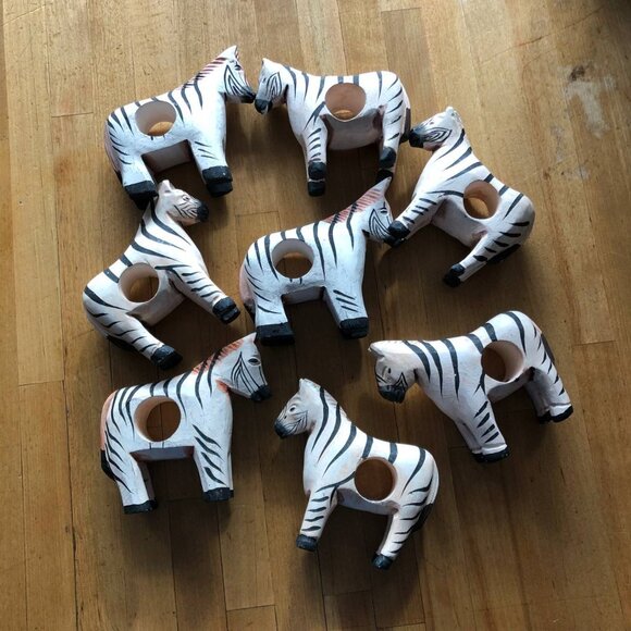 Set of 8 Wooden Napkin Ring Holders Zebra Hand Crafted Painted Vintage - Picture 12 of 12